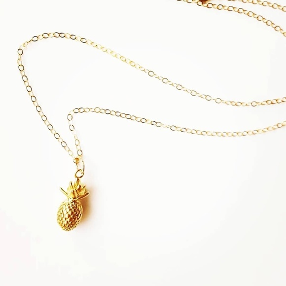 JuliannaCreationsCo Pineapple Necklace - Picture 3 of 4